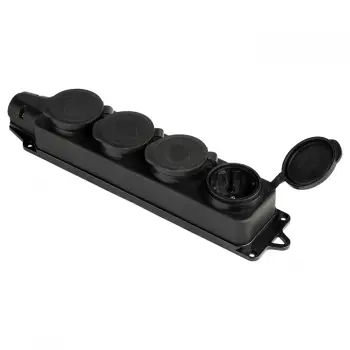 Розетка 2P+PE 4-местная