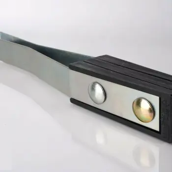 Зажим натяжной ЗКН-1 натяжной,  концевой,  50-95 мм2,  на 4 провода фото 1